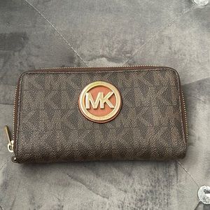 Micheal Kors Wallet